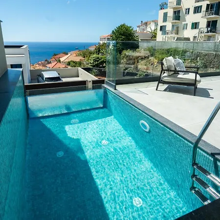 Nero - Pool & Ocean View By Lovelystay Apartment *