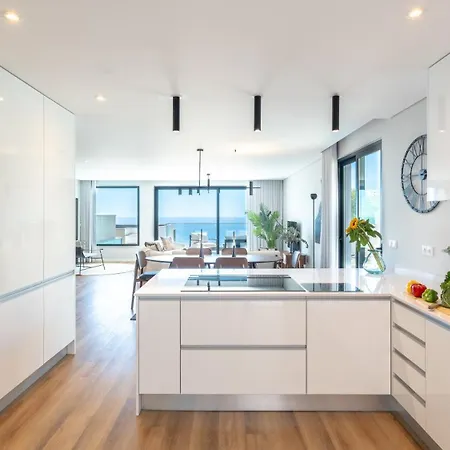 Nero By Lovelystay Funchal (Madeira)