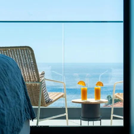 Nero - Pool & Ocean View By Lovelystay