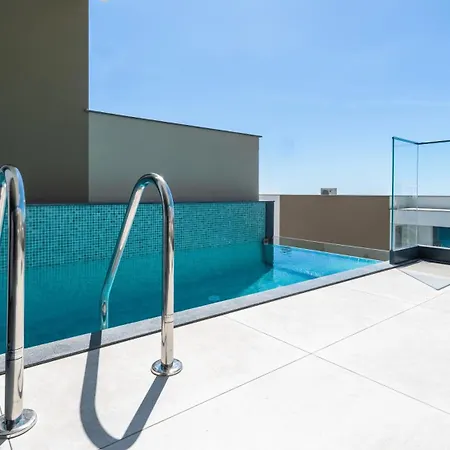Nero - Pool & Ocean View By Lovelystay Apartment *