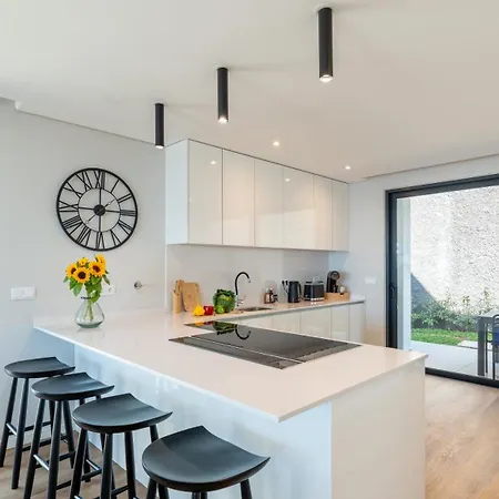 Nero By Lovelystay Apartament